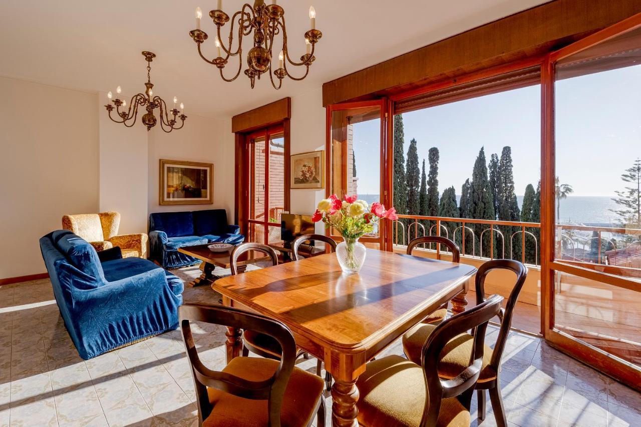 Portosole Attic - With Terrace And Private Parking Apartment Sanremo Exterior photo
