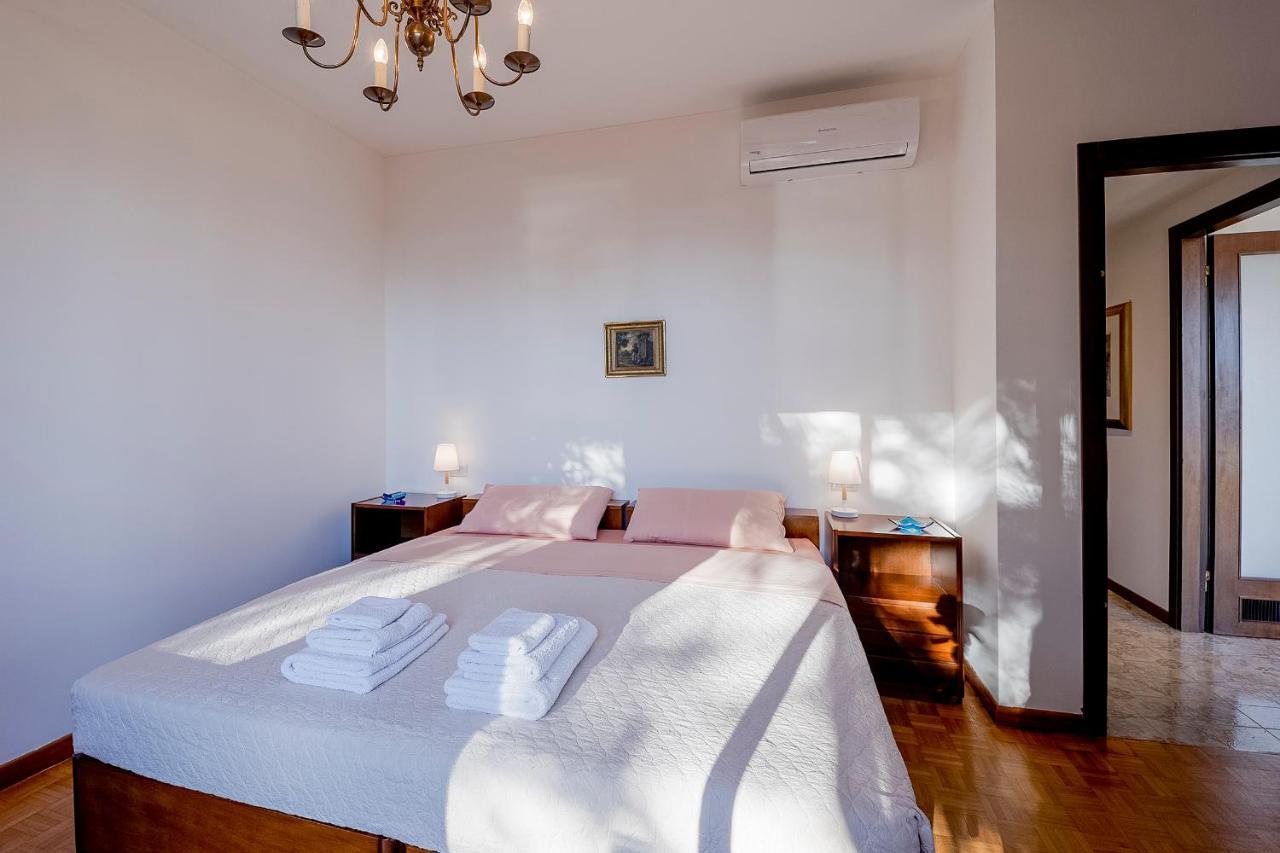Portosole Attic - With Terrace And Private Parking Apartment Sanremo Exterior photo