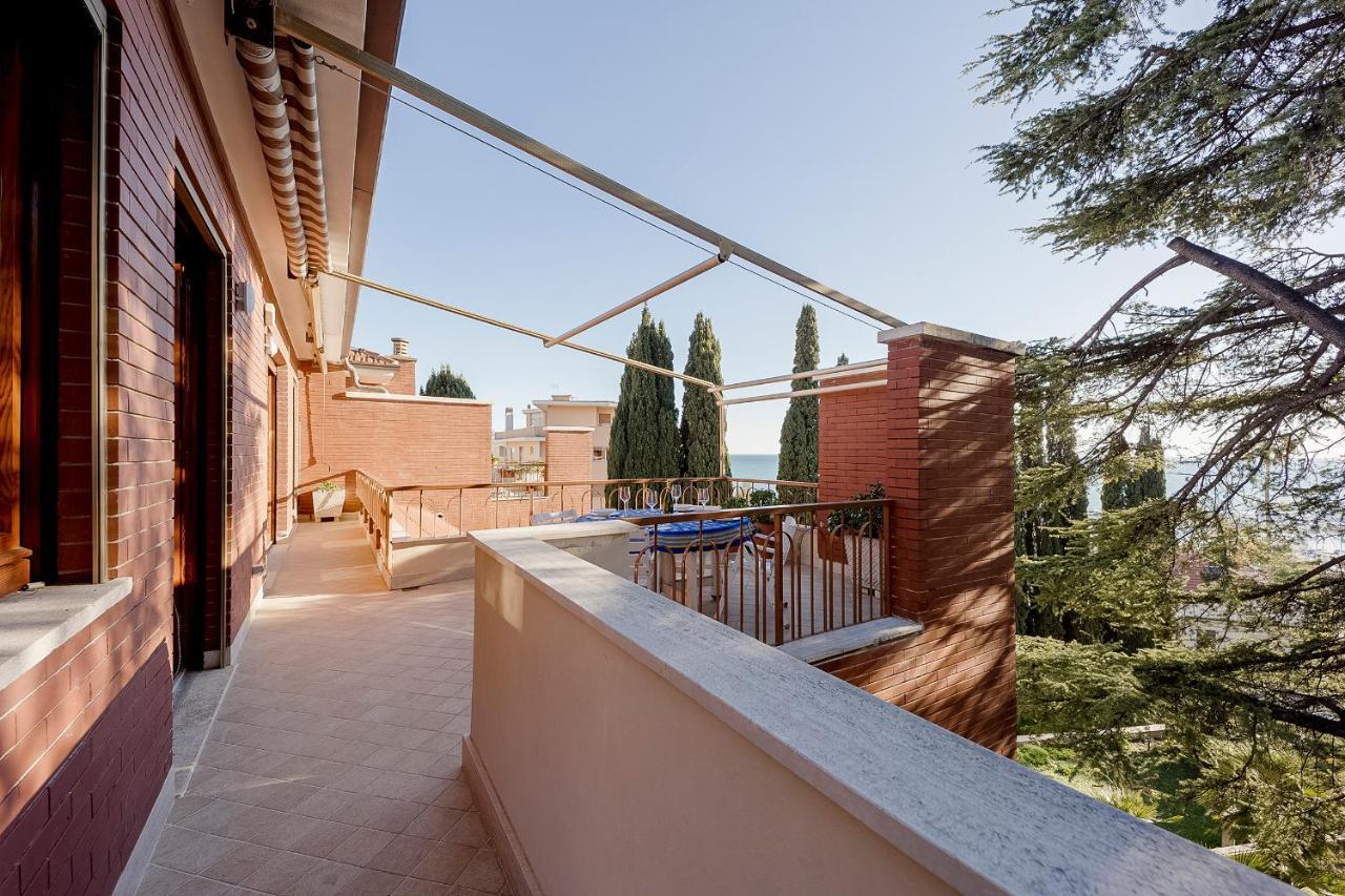 Portosole Attic - With Terrace And Private Parking Apartment Sanremo Exterior photo